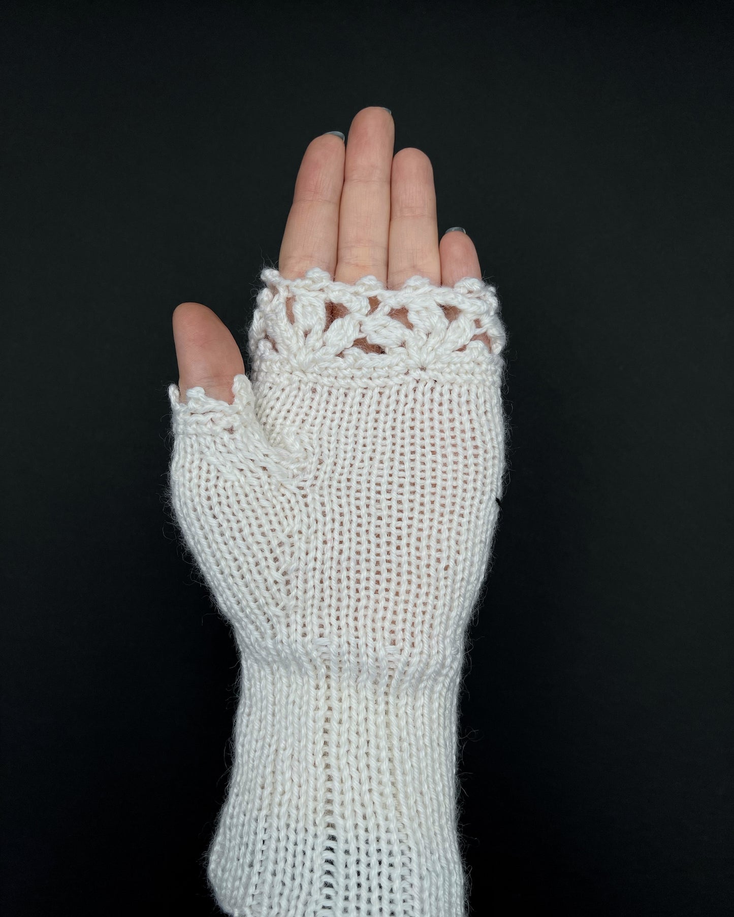 White gloves with embroidered wild flower