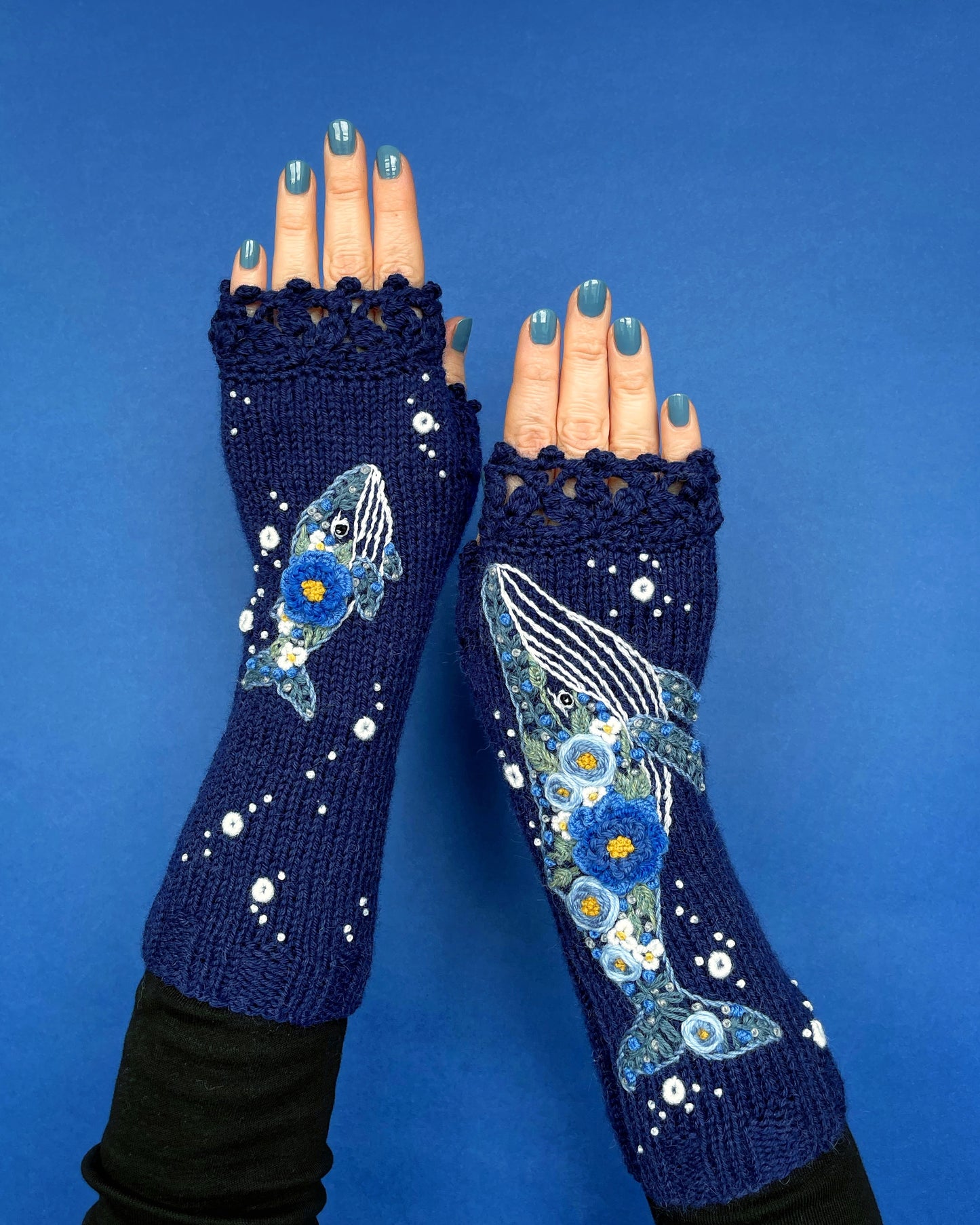 Long navy blue gloves with mother and baby whales